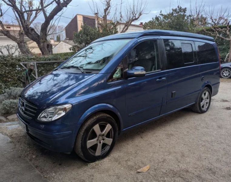 En venta Mercedes-Benz viano marco polo Azul 2006 Barcelona foto 1