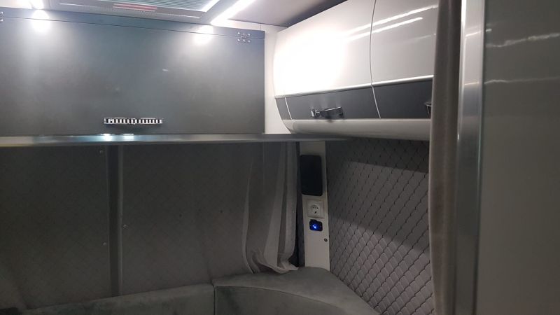 En venta Mercedes-Benz Sprinter 316 CDI Largo Blanco 2019 Madrid foto 11