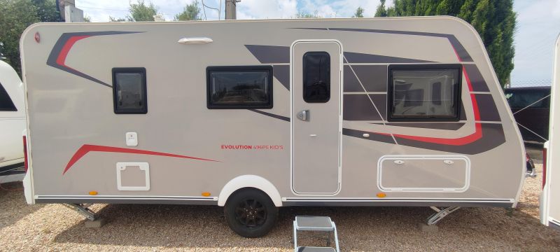 En venta Sterckeman STERCKEMAN EXCLUSIVA!! EVOLUTION 496-PE - ENTREGA INMEDIATA Gris 2024 Barcelona foto 1