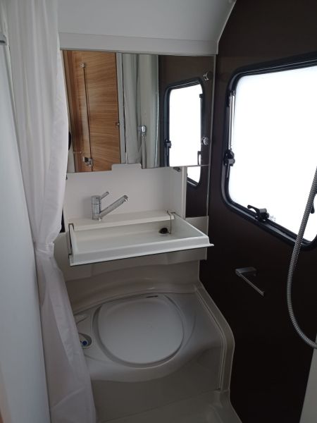 En venta Adria Altea 462 PK Blanco 2018 Huesca foto 8