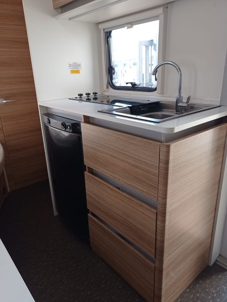 En venta Adria Altea 462 PK Blanco 2018 Huesca foto 9