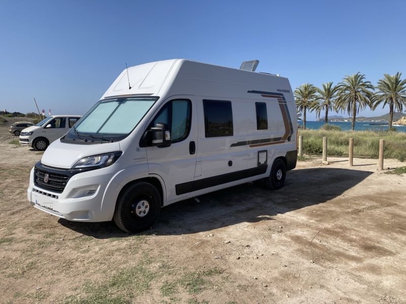 En venta Weinsberg Carabus 600 DQ Blanco 2021 Alicante foto 2