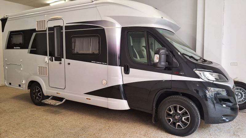 En venta Hobby OPTIMA PREMIUM T65 HFL Blanco 2019 Lleida foto 1