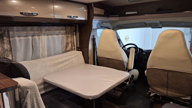 En venta Hobby OPTIMA PREMIUM T65 HFL Blanco 2019 Lleida foto 13