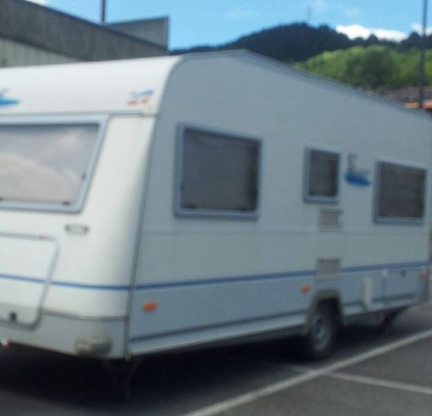 En venta Knaus Sudwind 450 TU de  1999 Blanco 1999 Guipúzcoa foto 1