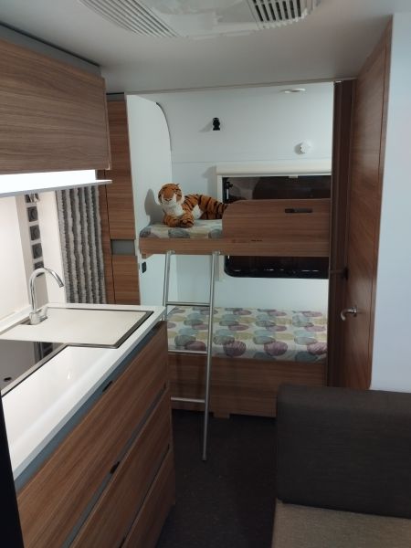 En venta Adria Altea 542 PK Blanco 2018 Barcelona foto 3