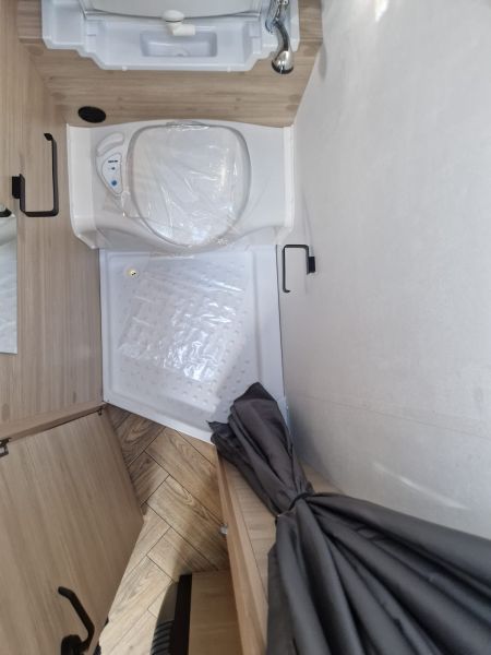 En venta Caravelair CARAVELAIR 476 SPORT LINE  2024 Madrid foto 10