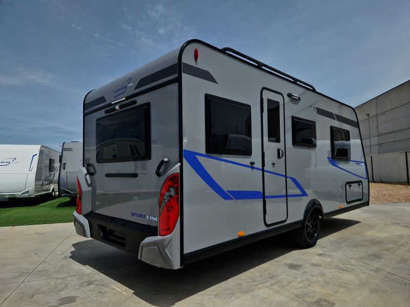 En venta Caravelair 492 Sport Line. Caravana con camas gemelas Gris 2024 Madrid foto 3