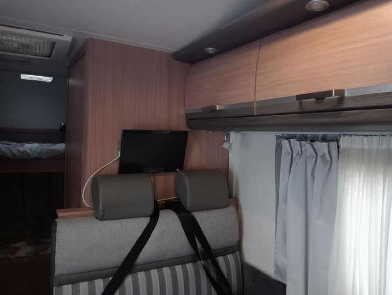 En venta Knaus Traveller 650 Blanco 2012 Cádiz foto 8