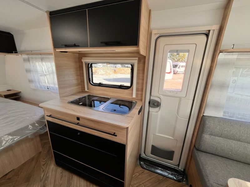 En venta Sterckeman SPORT EDITION 480CP CAMA EN ISLA  Gris 2024 Valladolid foto 6