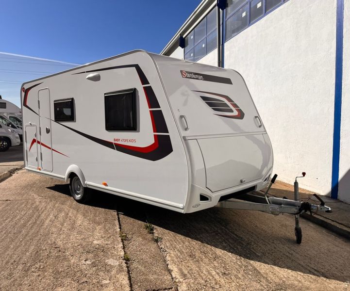 En venta Sterckeman CARAVANA 470EASY  Blanco 2024 Valladolid foto 2