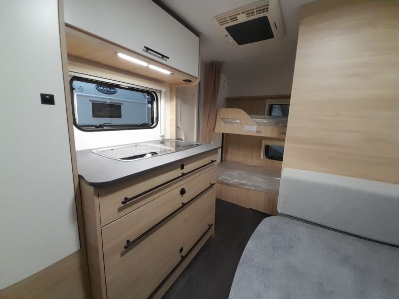 En venta Caravelair CARAVELAIR ALBA 466 2024 FAMILY Blanco 2024 Barcelona foto 8