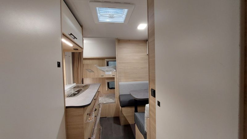 En venta Caravelair CARAVELAIR ALBA 426 FAMILY 2024 Blanco 2024 Barcelona foto 11