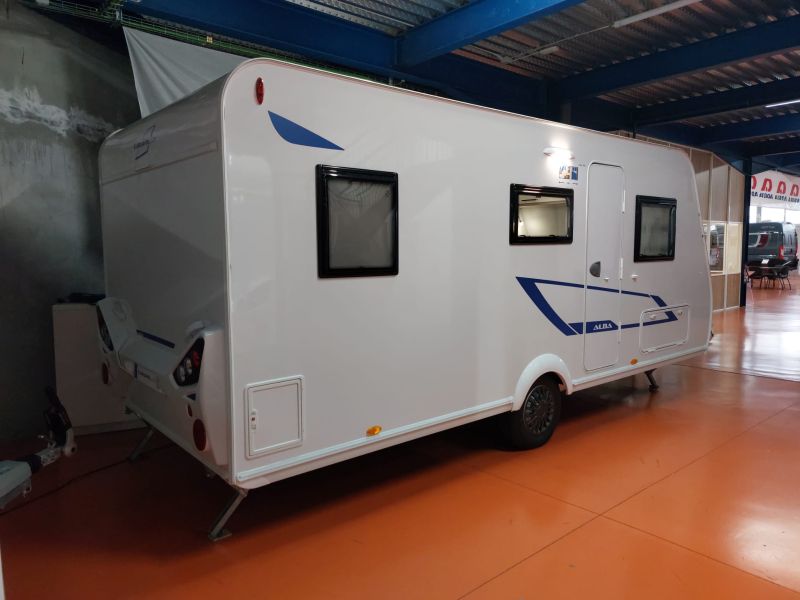 En venta Caravelair CARAVELAIR ALBA 496 FAMILY 2024 Blanco 2024 Barcelona foto 3