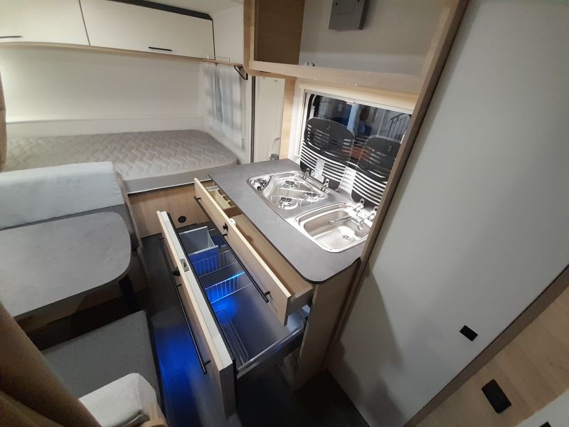 En venta Caravelair CARAVELAIR ALBA 496 FAMILY 2024 Blanco 2024 Barcelona foto 10