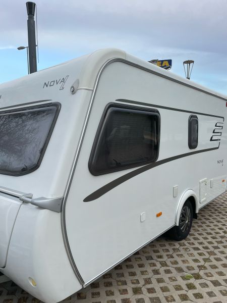 En venta Hymer / Eriba / Hymercar Nova Light 425 Blanco 2015 Cantabria foto 2