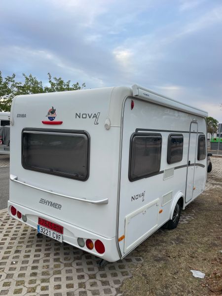 En venta Hymer / Eriba / Hymercar Nova Light 425 Blanco 2015 Cantabria foto 4