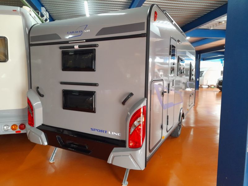 En venta Caravelair CARAVELAIR SPORT LINE 486 FAMILY 2024 Gris 2024 Barcelona foto 2