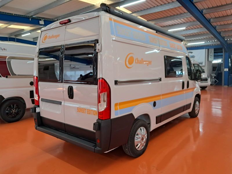 En venta Challenger CHALLENGER FIAT DUCATO SUNSET EDITION V114 140 CV 2024 LIMITED EDITION Blanco 2024 Barcelona foto 3