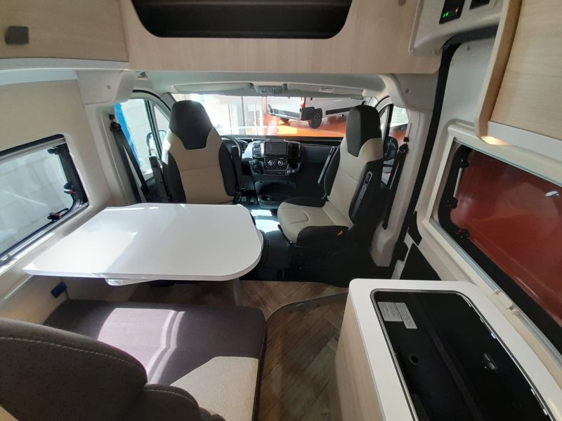 En venta Challenger CHALLENGER FIAT DUCATO V114 140 CV 2024 Blanco 2024 Barcelona foto 9