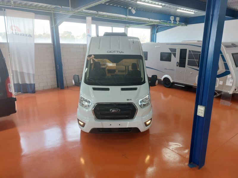 En venta Giotti LineGlobecar GIOTTILINE GIOTTIVAN 60FT FORD 170 VAN EXCLUSIVE 2024 Blanco 2024 Barcelona foto 2