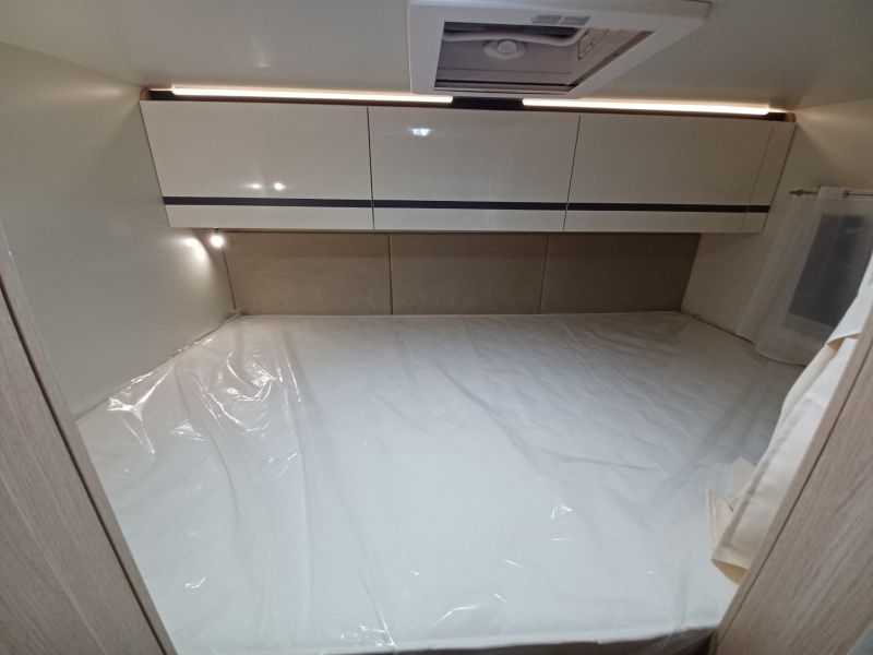 En venta Giotti LineGlobecar GIOTTILINE SIENA 440 PRIVILEGE 140 CV GAMA 2023 Blanco 2023 Barcelona foto 19