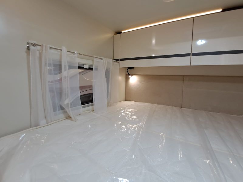 En venta Giotti LineGlobecar GIOTTILINE SIENA 422 PRIVILEGE 140 CV 2024 Blanco 2024 Barcelona foto 15