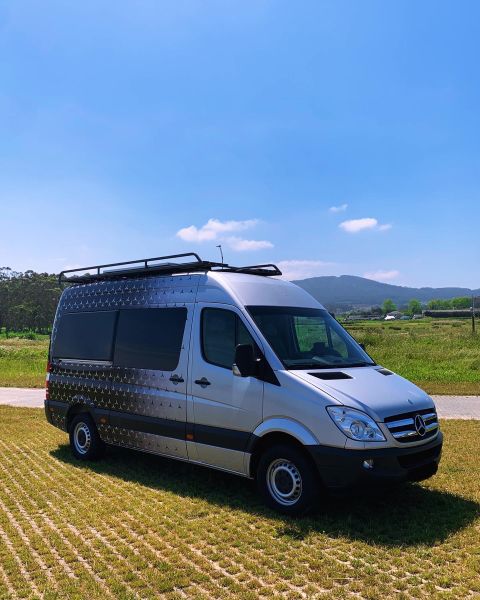 En venta Mercedes-Benz Sprinter 319 Gris 2013 Lugo foto 2