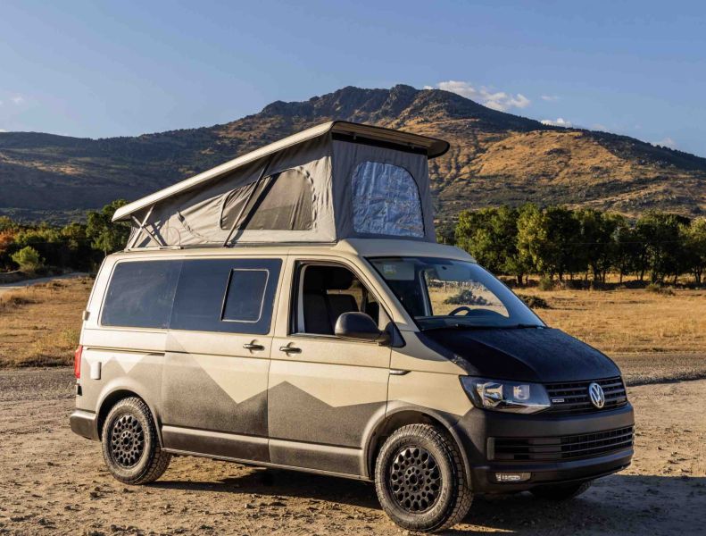 En venta Volkswagen T6 4MOTION Beige 2018 Madrid foto 1