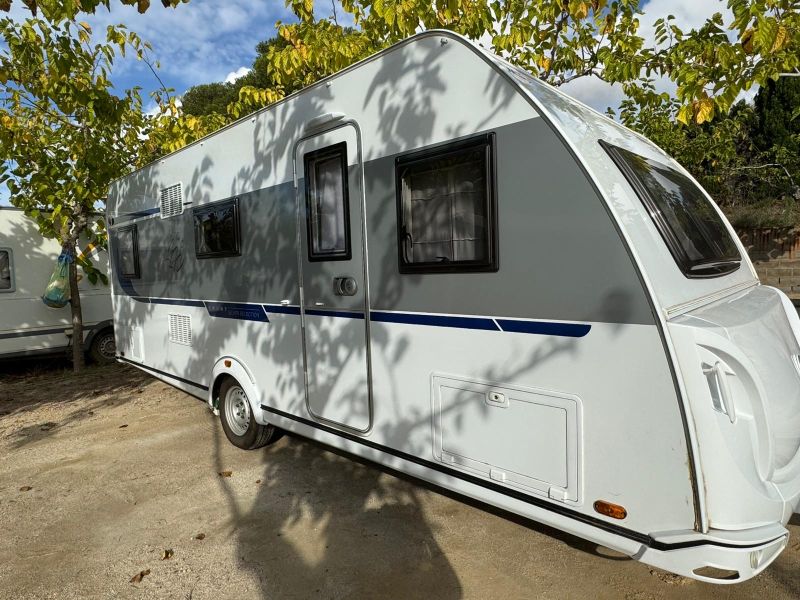 En venta Knaus Sport 580 QS Silver edition 2021 Blanco 2021 Barcelona foto 1