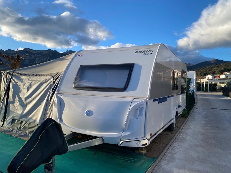 En venta Knaus Sport 580 QS Silver edition 2021 Blanco 2021 Barcelona foto 5