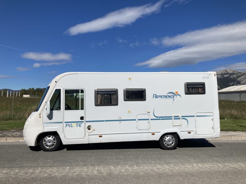 En venta Pilote Reference G710 Blanco 2008 Álava foto 2