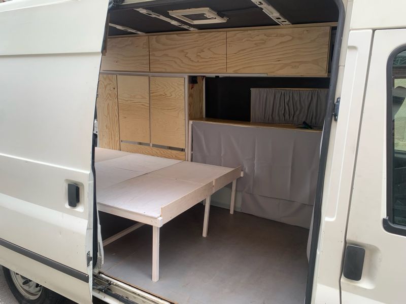 En venta Ford Transit  Blanco 2003 Madrid foto 4