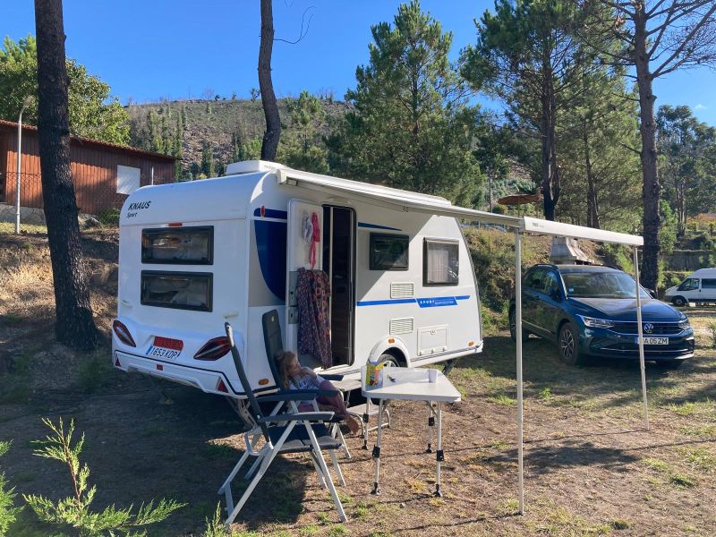 En venta Knaus Sport 400 LKK Silver Selection Blanco 2019 Pontevedra foto 8