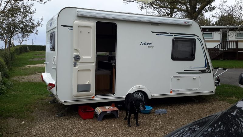 En venta Caravelair Antares 400 Style Blanco 2017 Barcelona foto 9