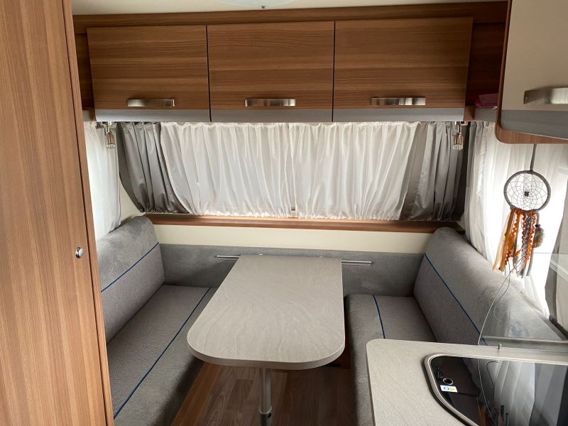 En venta Weinsberg CARAONE W51 Blanco 2018 Girona foto 8