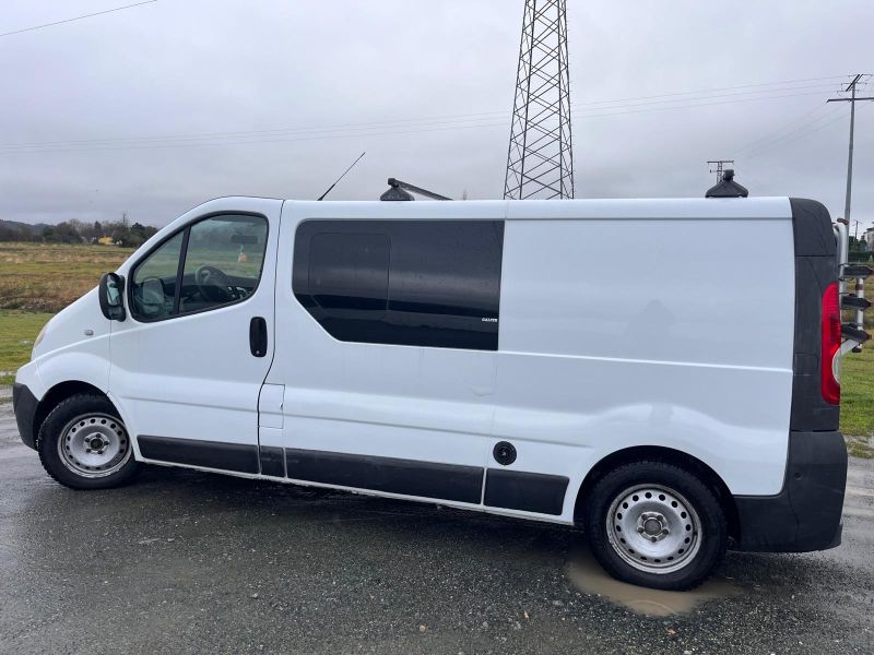 En venta Renault TRAFIC Blanco 2008 A Coruña foto 1