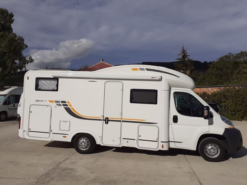 En venta Sun Living Lido M46SP Blanco 2014 Navarra foto 1