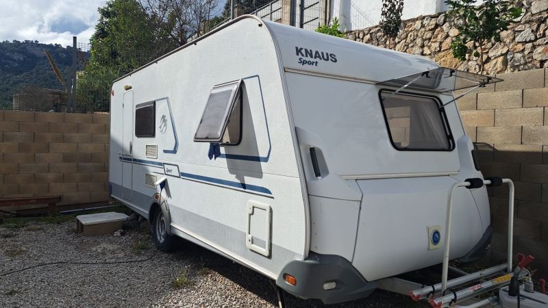 En venta Knaus Sport 500 FDK Blanco 2009 Barcelona foto 1