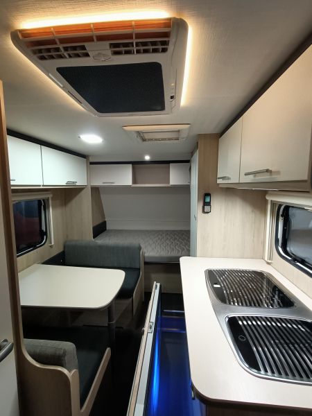 En venta Caravelair Alba 486 Family Blanco 2020 Valencia foto 4