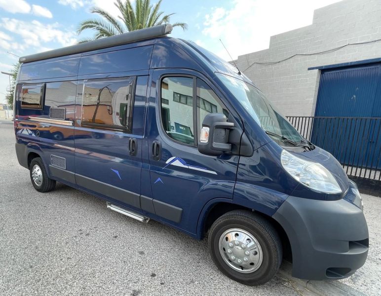 En venta Pössl Dethleffs Camper Azul 2010 Toledo foto 3