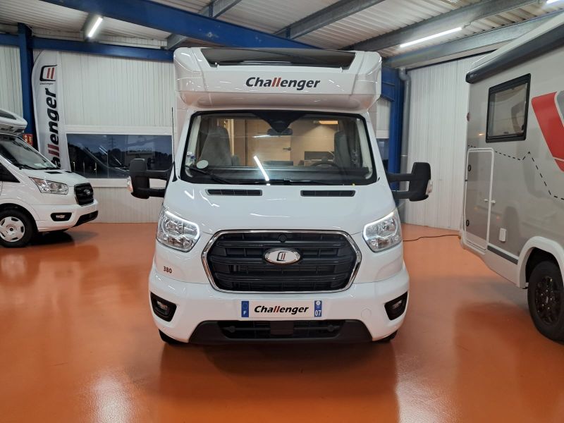 En venta Challenger Challenger Ford 380 Break Edition 2025 Blanco 2025 Barcelona foto 4