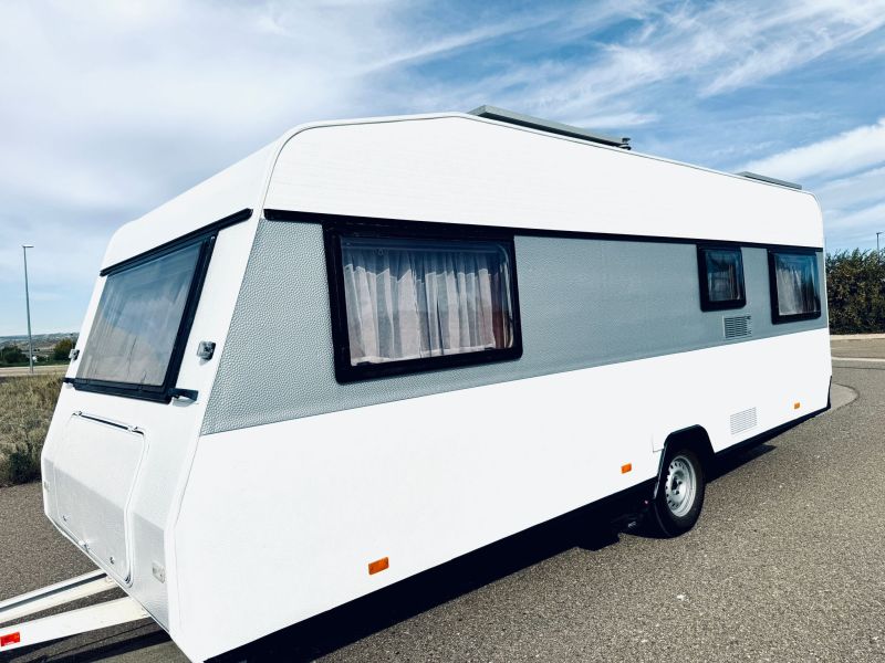 En venta Knaus Knaus 530 Sudwind Blanco 1992 Zaragoza foto 1