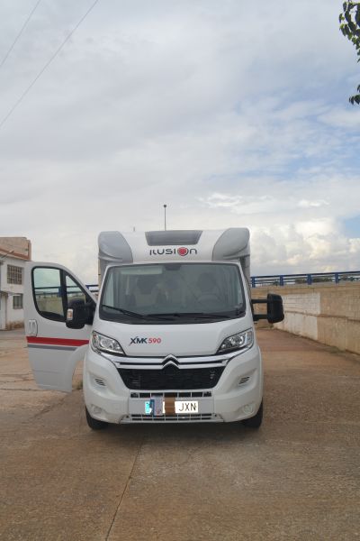 En venta Ilusion 590 xmk Blanco 2017 Albacete foto 5