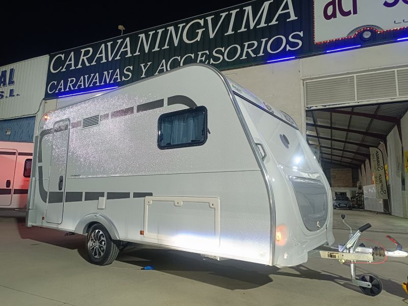 En venta Across safari  396 cp Blanco 2025 Toledo foto 3