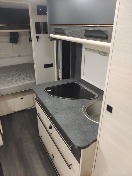 En venta Caravelair Ártica 496  Gris 2024 Barcelona foto 13