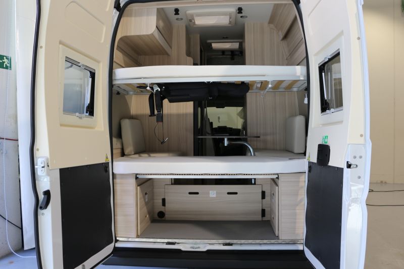 En venta Dreamer CAMPER FIVE Blanco 2021 Barcelona foto 2