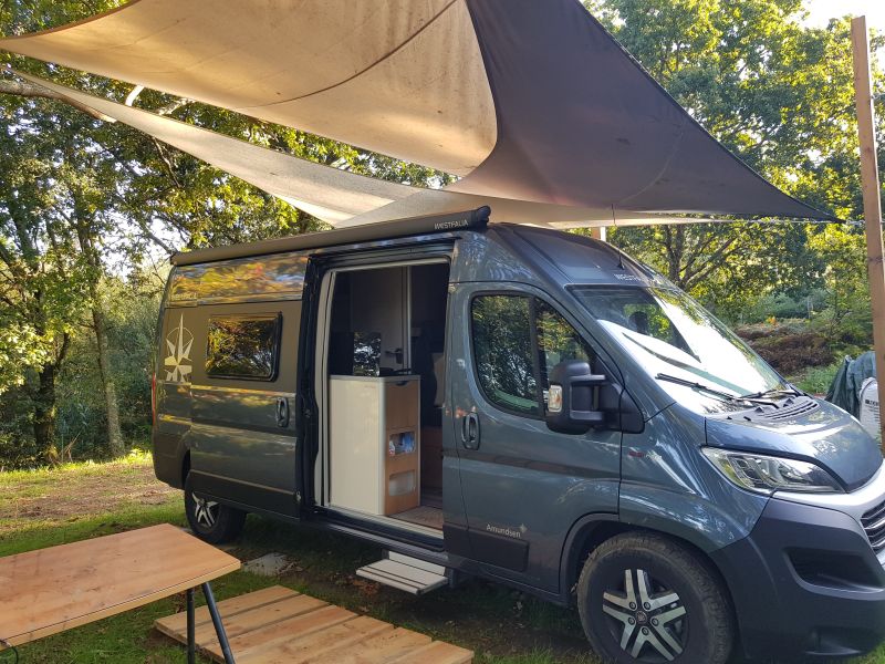 En venta Westfalia Amundsen 600D Azul 2019 Pontevedra foto 1