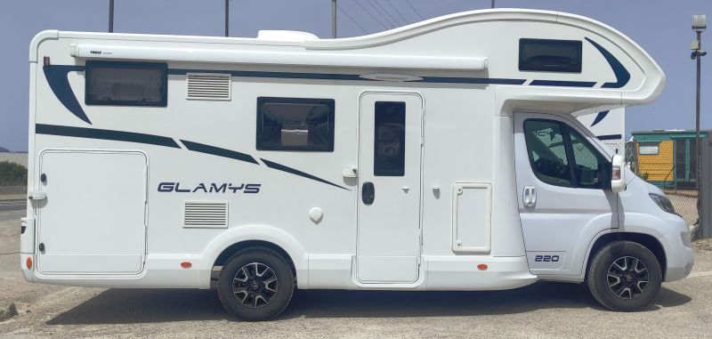 En venta McLouis GLAMYS 220  Blanco 2022 Barcelona foto 3