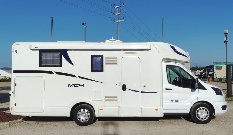 En venta McLouis MC4 273 CAMAS GEMELAS  Blanco 2022 Barcelona foto 2